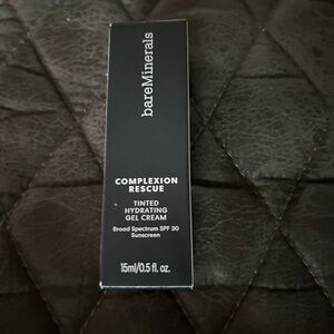 bareMinerals Complexion Rescue Gel Cream in Bamboo 5.5